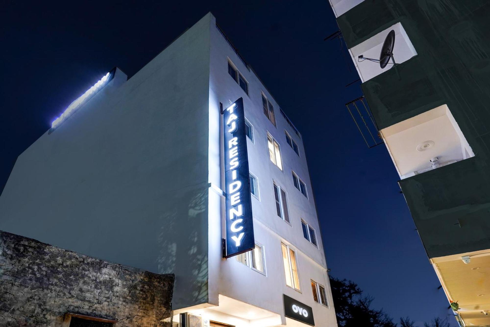 Collection O Residency Near Dwarka Sector 21 Metro Station Hotel Kapas Hera Eksteriør billede